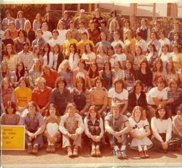1977 class picture center